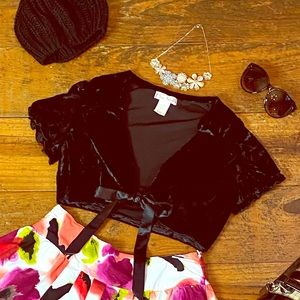❄️ Velvet Crop Top w/ Ribbon Tie